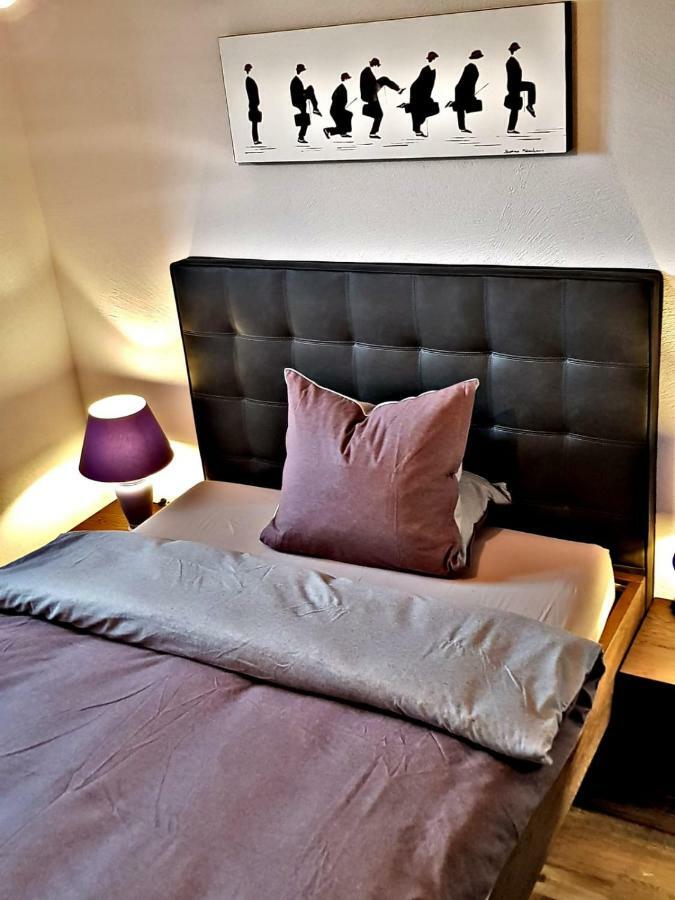 Churchstreet Appartements Майринген Екстериор снимка