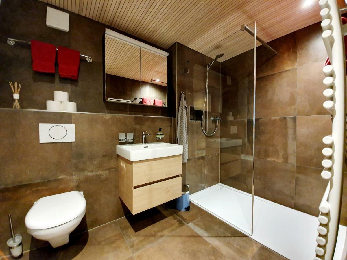 Churchstreet Appartements Майринген Екстериор снимка